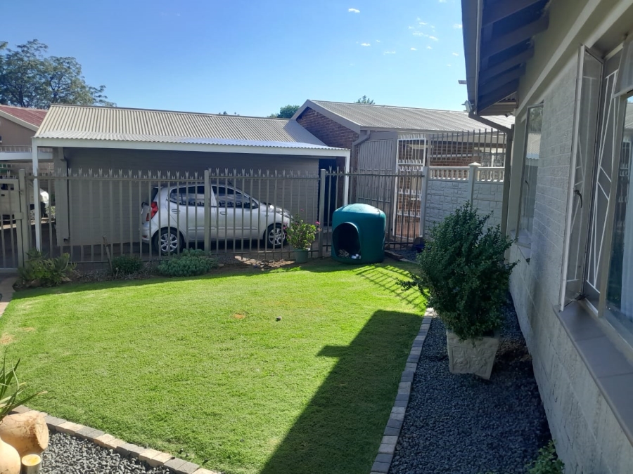 To Let 1 Bedroom Property for Rent in Generaal De Wet Free State